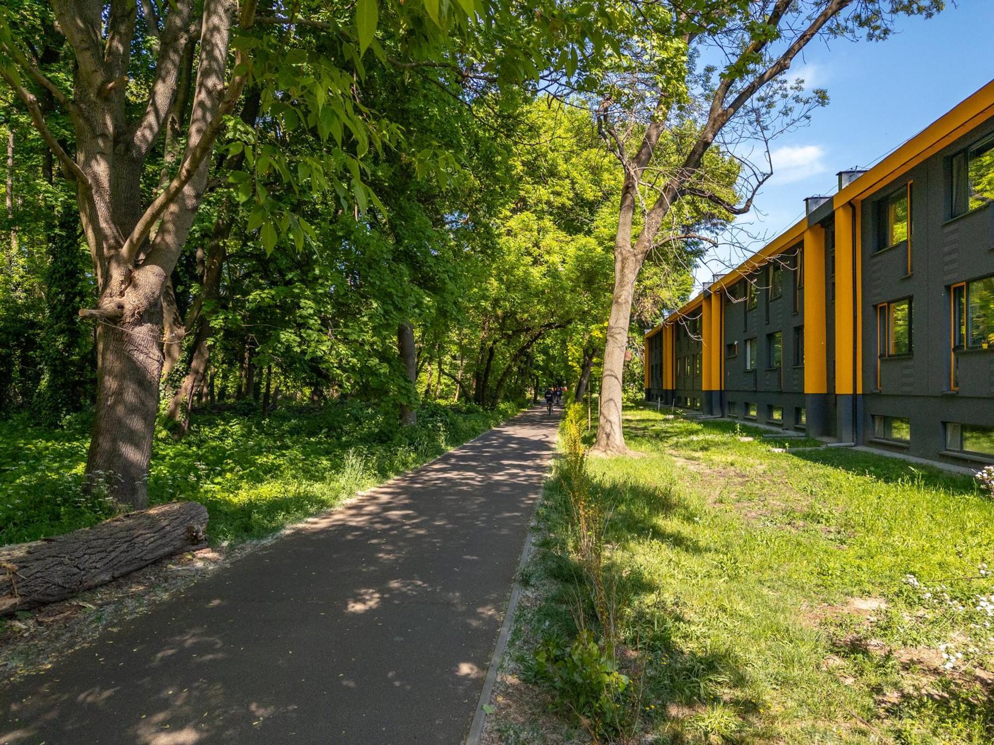 Apartament Fala Metro Sgh Klub Stodola Parking Parkview Fast Wifi Варшава Экстерьер фото